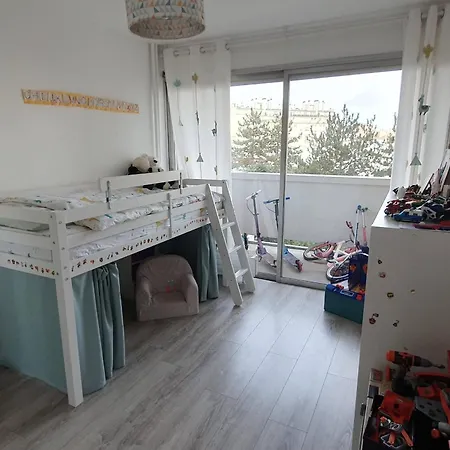 Spacious And Welcoming Family Apartment Paris
